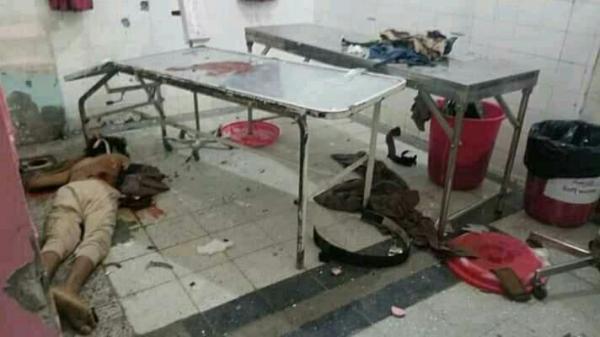 مسلحون يقتحون مستشفى الثورة بتعز ويصفون أحد الجرحى واندلاع اشتباكات (صورة)