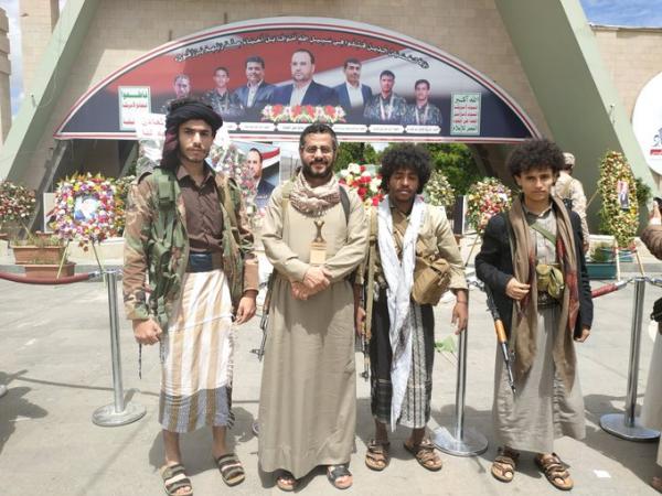 جماعة الحوثي: إنشقاق كبار ضباط الشرعية ووصولهم إلى صنعاء