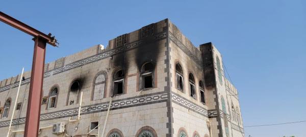 الحوثيون يستهدفون منزل محافظ مأرب بالصواريخ البالستية (صور)
