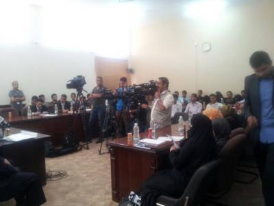 بحضور عدداً من الأكاديميين والمتخصصين - حلقة نقاشية بقسم العلوم السياسية جامعة صنعاء بعنوان " الدستور والدستورية في الجمهورية اليمنية "