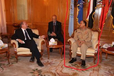 وزير الدفاع محمد ناصر احمد يستقبل السفير الامريكي فوق ذات الكرسي