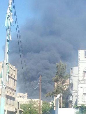 بالصور: قصف الطائرات على معسكر الصيانة بمنطقة الحصبة واحتراق مخازنه (تفاصيل خاصة عن المعسكر)