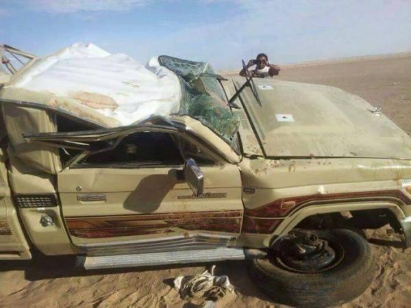صور السيارة التي توفي فيها محافط محافظة شبوة "احمد علي باحاج" جراء حادث مروري