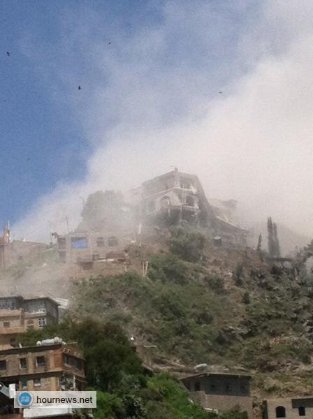 يوم عنيف جداً من القصف على مدينة إب (تفاصيل تكشف عدد الغارات ومواقعهن + صور + فيديو)