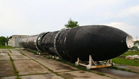 شاهد بالصور.."سارمات" صاروخ روسي باليستى ينطلق من منصة سرية لتدمير الولايات المتحدة الأمريكية
