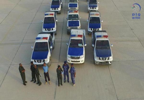 بالصور: الإمارات تسلم الدفعة الخامسة من السيارات لدعم قوات الأمن العام في ساحل حضرموت