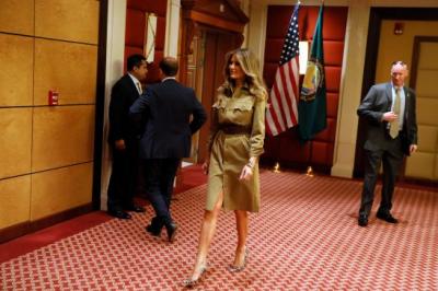 كيف ظهرت ميلانيا ترامب في ثاني أيام زيارتها للسعودية؟ (صور)