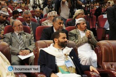 حميد الأحمر يتصدر تجار اليمن في دعم مهرجان اليتيم الثامن ويدفع خمسة مليون ريال مقابل جنبية 