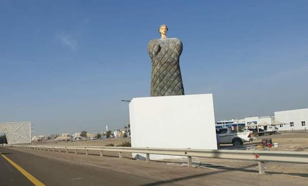 بالصور: الكشف عن سبب وضع تمثال “بوذا” على طريق حيوي في الإمارات !