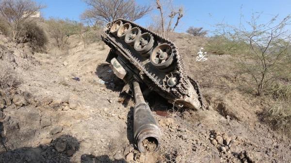 جماعة الحوثي تتلقى انتكاسه كبيرة في تعز وتفقد عرباتها ودباباتها (صور)