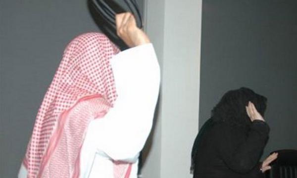 تعرض فتاة سعودية لتعذيب وكسر ضلعها على يد عمها وزوجته