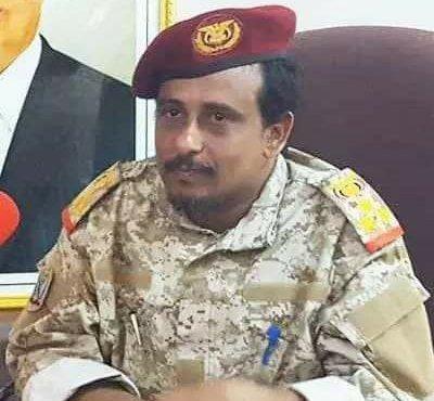 وزير الدفاع اليمني يعزي في وفاة قائد لواء الدفاع الساحلي