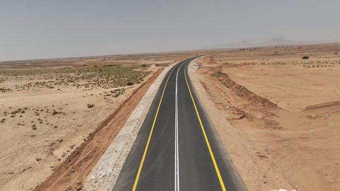 السفير السعودي باليمن «آل جابر»: طريق العبر أصبح طريق للحياة