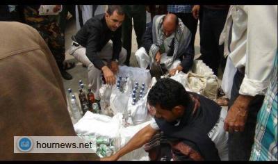 بالصور القبض على كميات كبيرة من الخمور بمحافظة إب