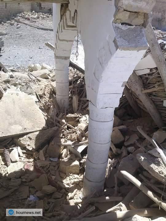 بالصور: خمس غارات عنيفة على منطقة آل عمار بصعدة تدمر قعلة الصفراء التاريخية