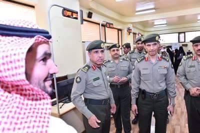 بالصور: تدشين منح اليمنيين الغير نظاميين في السعودية فيز (الزيارات)