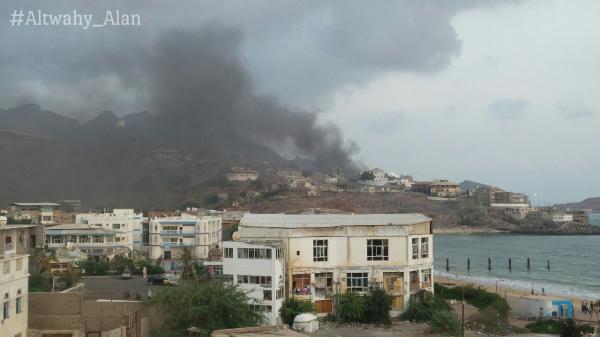 شاهد بالصور: الانفجار الذي استهدف منزل مدير أمن عدن العميد شلال شايع