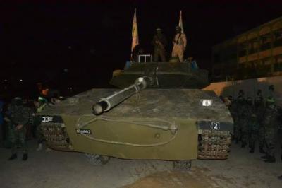 وصل على ظهر دبابة..حماس تفاجئ العالم بصناعة اول دبابة داخل غزة (فيديو)