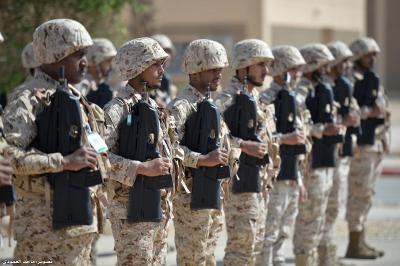 لواء حرس وطني سعودي ينسحب من الحدود الجنوبية للمملكة باليمن مع وقع اشتداد المعارك