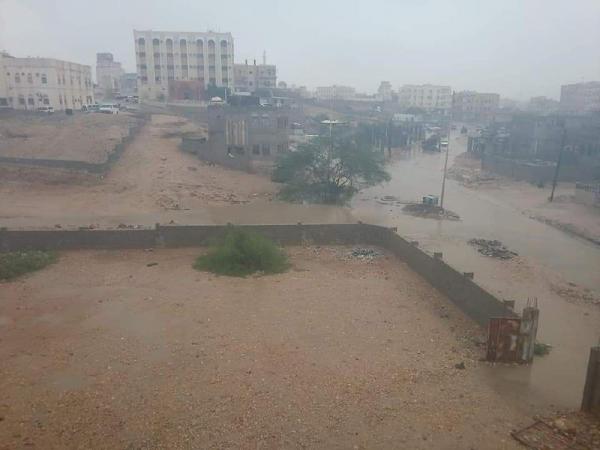 بالصور: اعصار لبان يضرب المهرة.. وصدور البيان رقم (4)