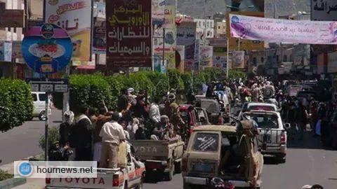 عاجل .. قبائل اب تنتفض لاخراج مسلحي الحوثي من المدينة واشتباكات مسلحة عند الاذاعة  ( صور حصرية) 