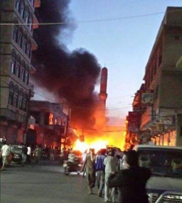اولى صور إنفجارات العاصمة صنعاء قبل قليل