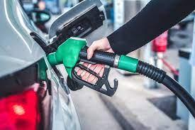 في الامارات انخفاض أسعار الوقود لشهر أبريل 2023 
