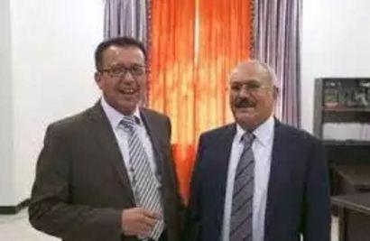اليمن : مقرب من الرئيس السابق صالح ينشر معلومات وصفها بالخطيرة جدا عن كواليس حكومة الانقاذ بين المؤتمر والحوثيين