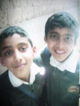 قبل مقتلهم بأسبوع في عام 2009م عمر ويوسف أولاد عبد السلام