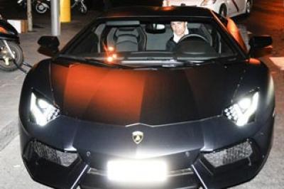هدية كرستيانو بعيد ميلاده سيارة لامبورغيني أفينتادور قيمتها نحو 487 مليون ريال سعودي